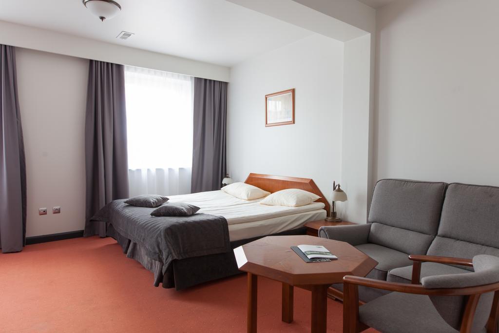 Piwnica Rycerska Kety Apartment Bagian luar foto