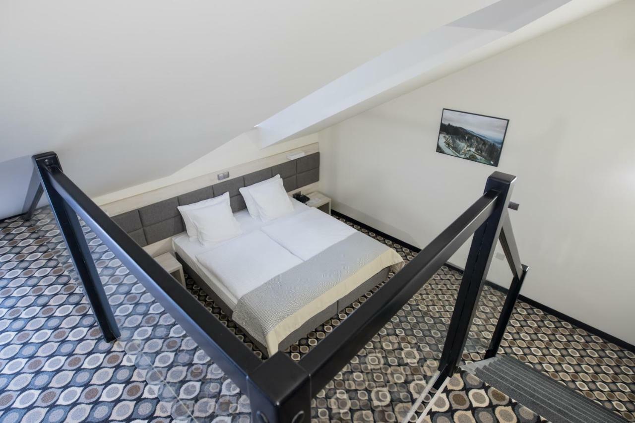Piwnica Rycerska Kety Apartment Bagian luar foto
